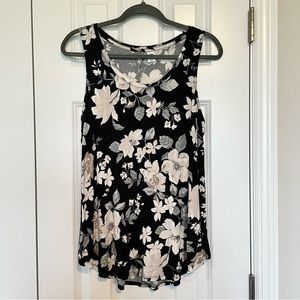 3️⃣ for $10!!! Old Navy Floral Tank